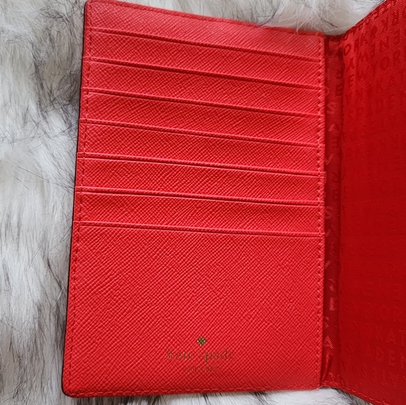 Kate Spade "Take the Cake" Imogen Passport Cover - Picture 7 of 8